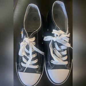 Womens Converse Style Sneakers w Flower Sz 11 Preowned EUC